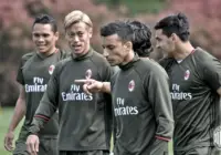 AC Milan release 13 players