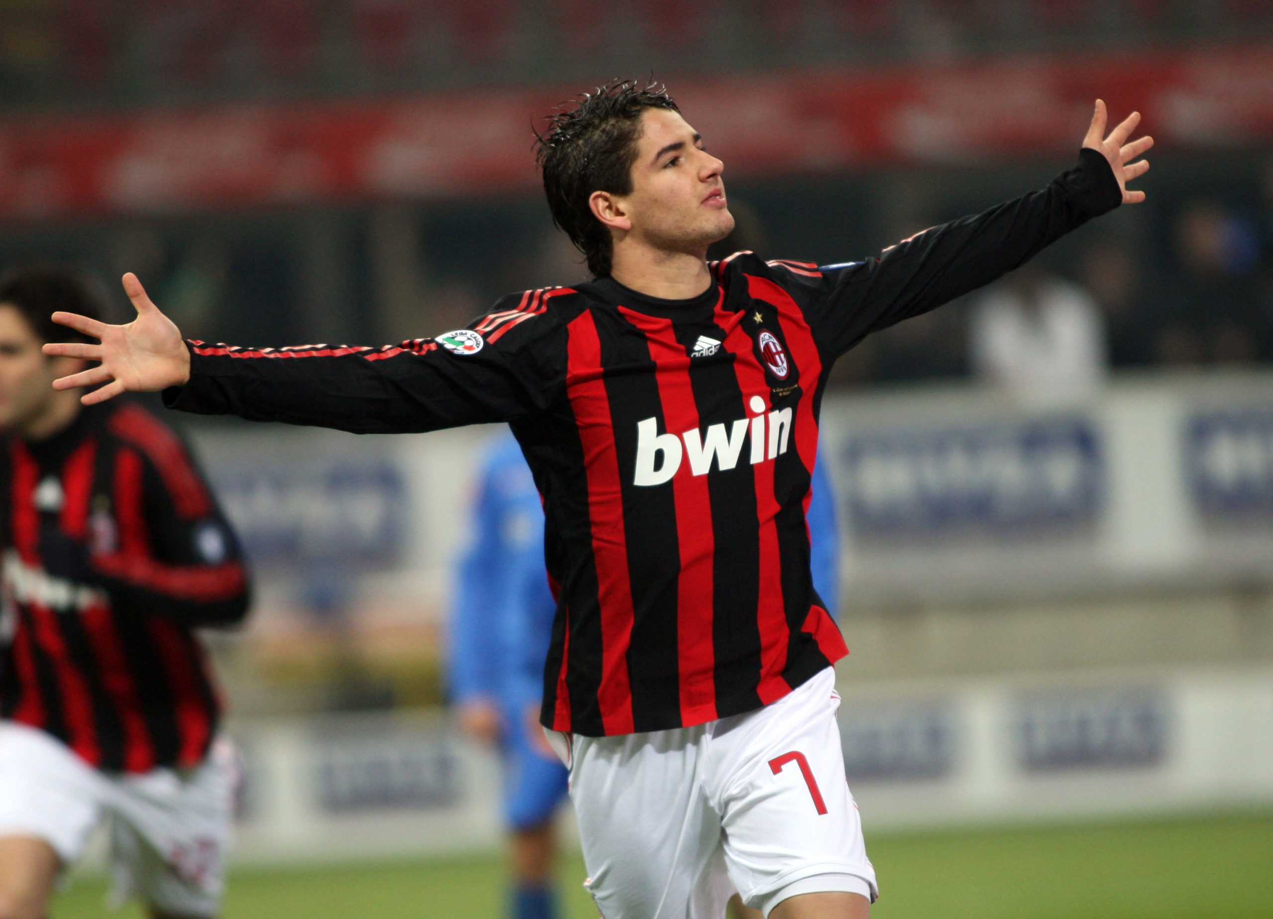 Pato at Milan? His agent clarifies the situation - AC ...