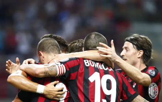 AC Milan players celebrating a goal