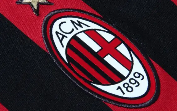 AC Milan Home Jersey Men 2017/18 - Logo