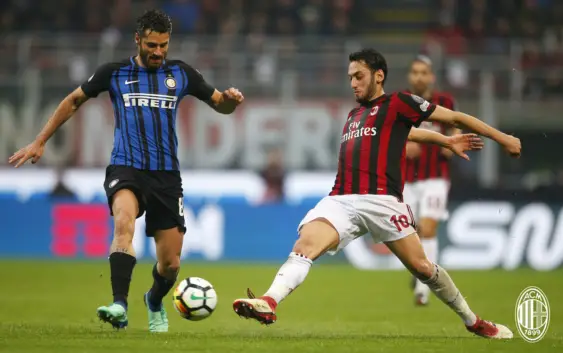 Hakan Calhanoglu (AC Milan vs Inter)