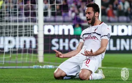 Hakan Calhanoglu (Fiorentina 0-1 AC Milan)