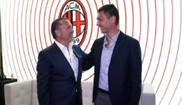 AC Milan convinced Maldini to stay with 3-4 signings